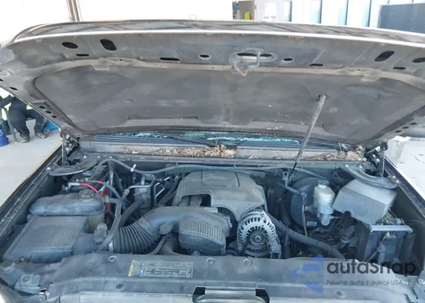 2010 GMC Yukon Denali из США, поврежденный, VIN 1GKUCEEFXAR231671